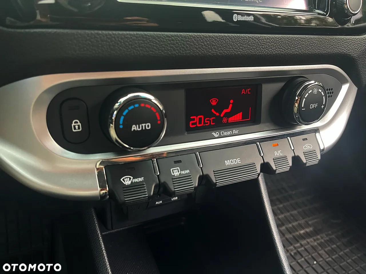 Kia Rio 1.4 Business Line Plus - 21