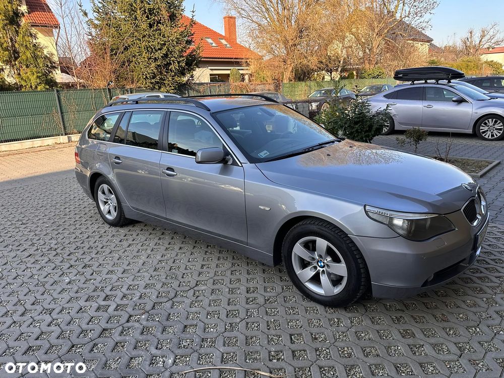 BMW Seria 5 525i - 1