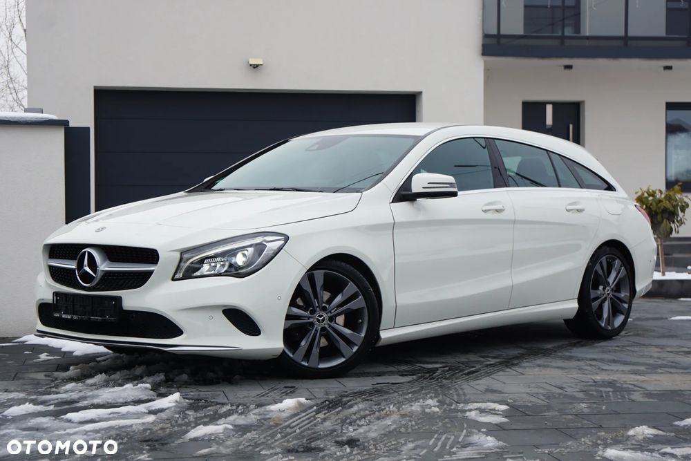 Mercedes-Benz CLA 180 7G-DCT UrbanStyle Edition - 10