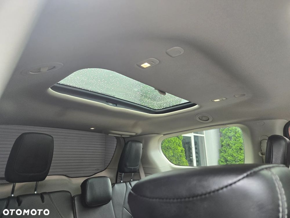 Chrysler Pacifica - 17