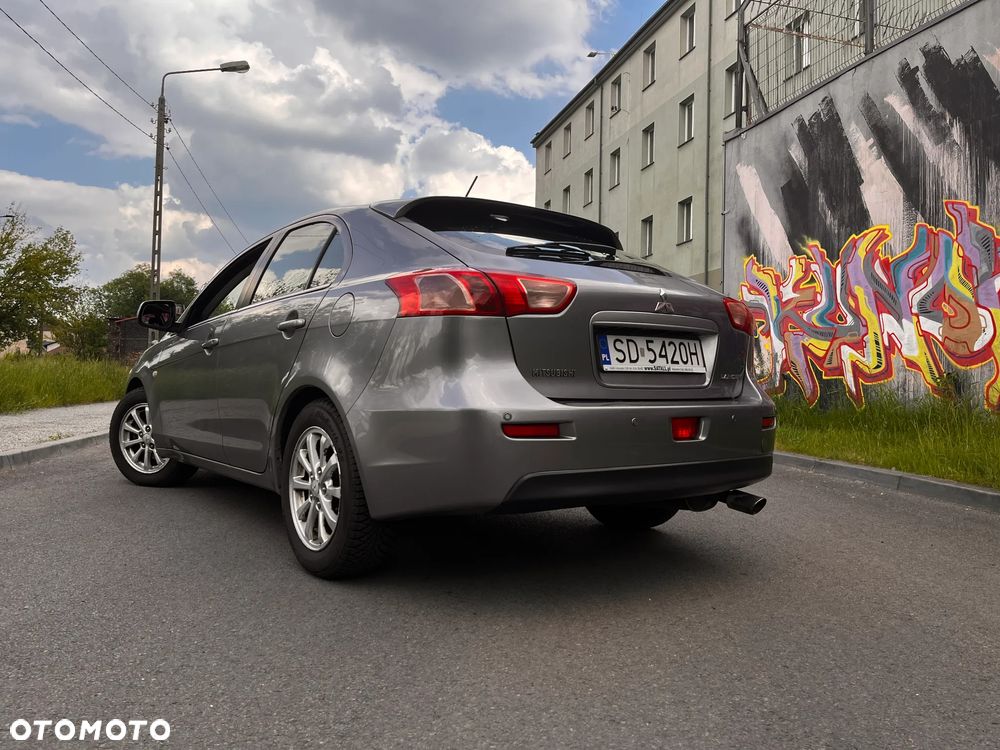 Mitsubishi Lancer 1.6 Invite - 4