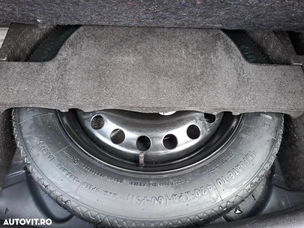 Ford Kuga 2.0 TDCi Trend - 8