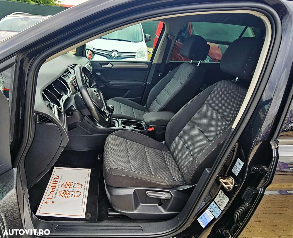 Volkswagen Touran - 7