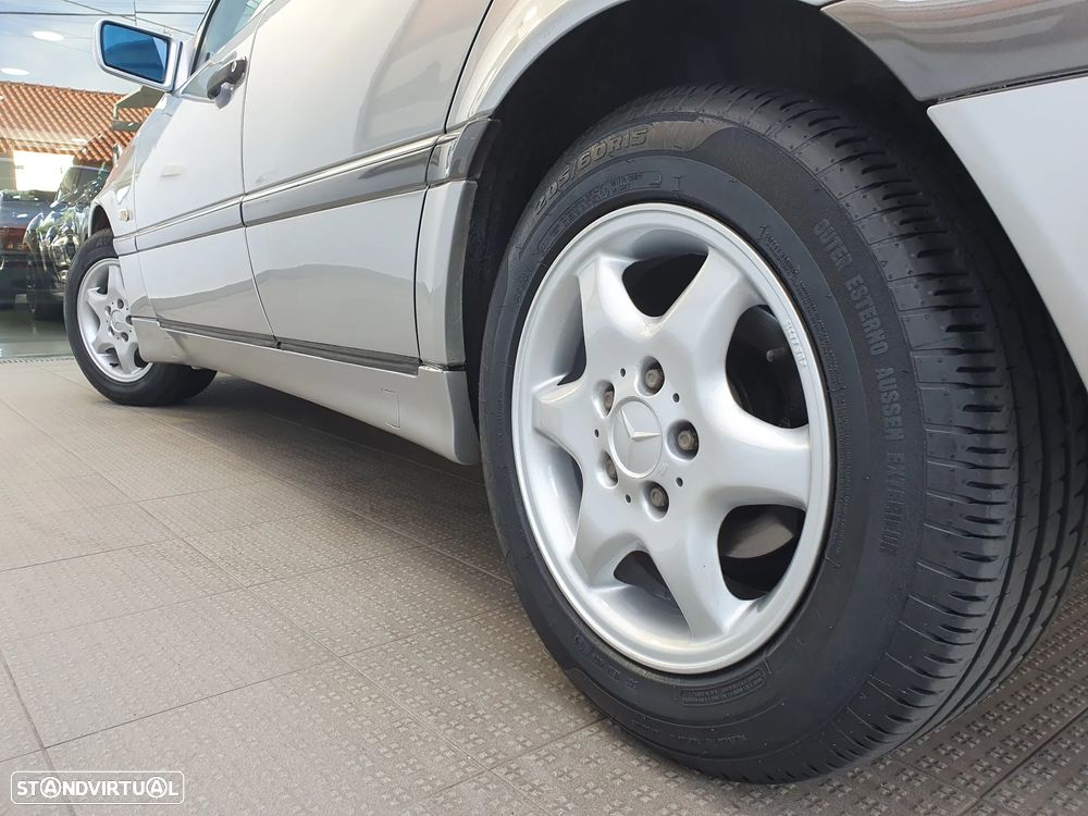 Mercedes-Benz C 250 TD Elegance - 10