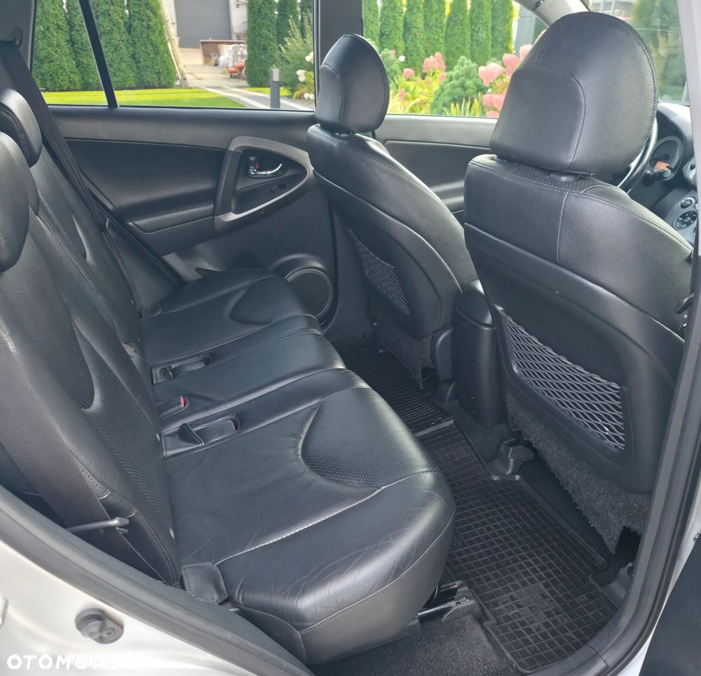 Toyota RAV4 - 20
