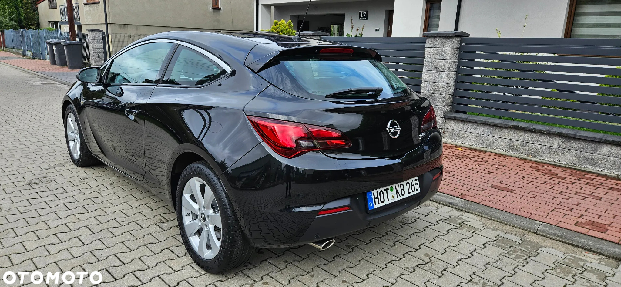 Opel Astra GTC 1.4 Turbo Edition - 3