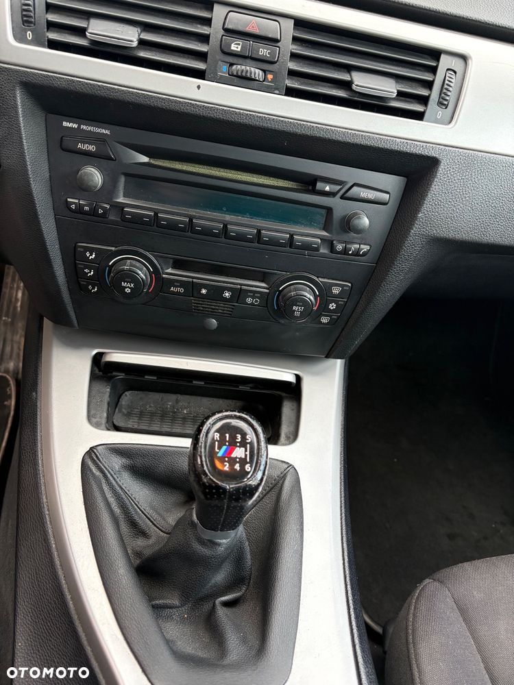 BMW Seria 3 - 12