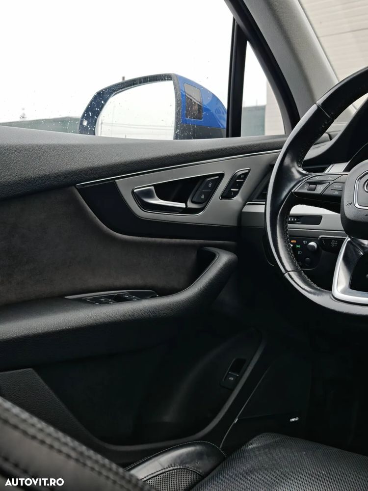 Audi Q7 3.0 50 TDI quattro Tiptronic - 23