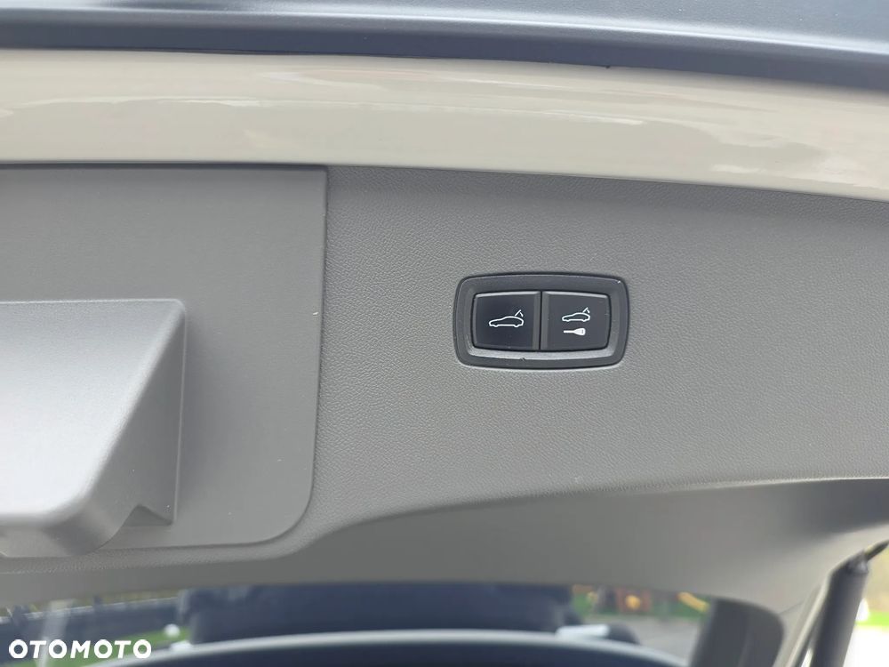 Porsche Cayenne E-Hybrid PHEV Black Edition - 35