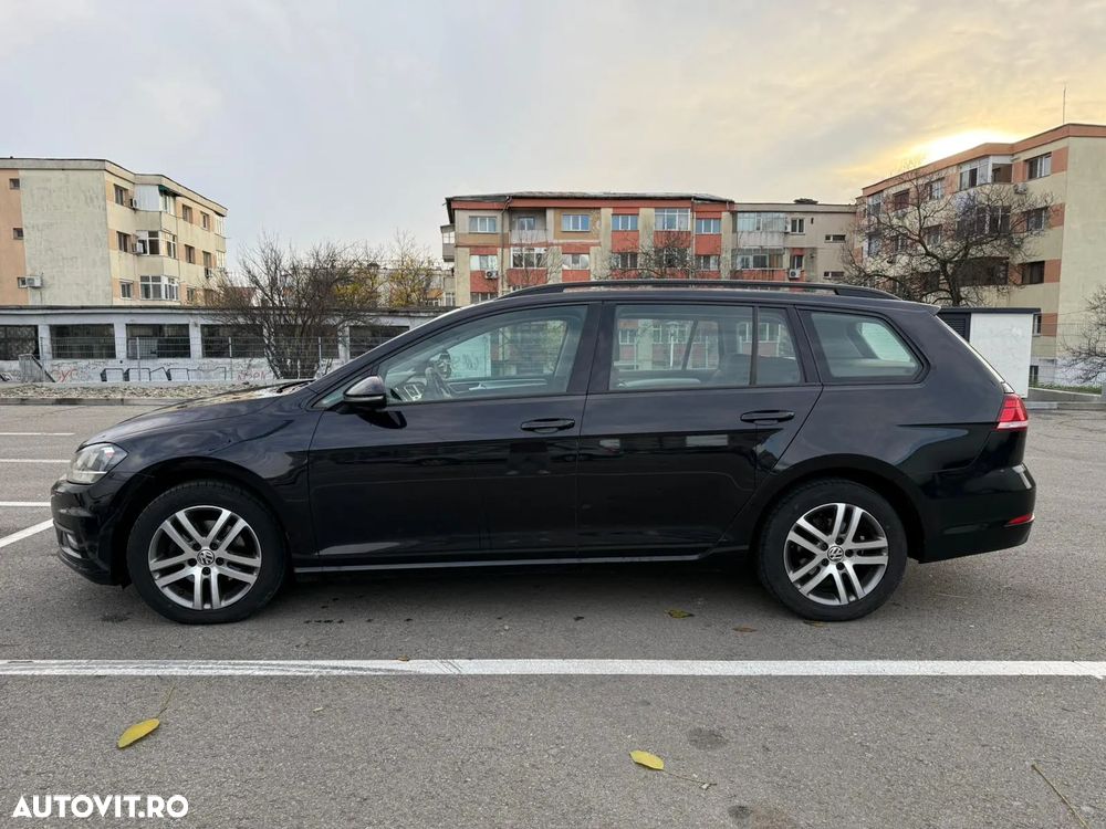 Volkswagen Golf 1.6 TDI Comfortline - 19