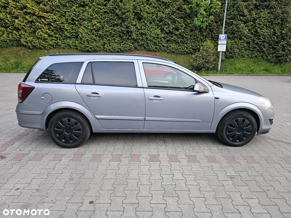 Opel Astra 1.6 Design Edition - 9