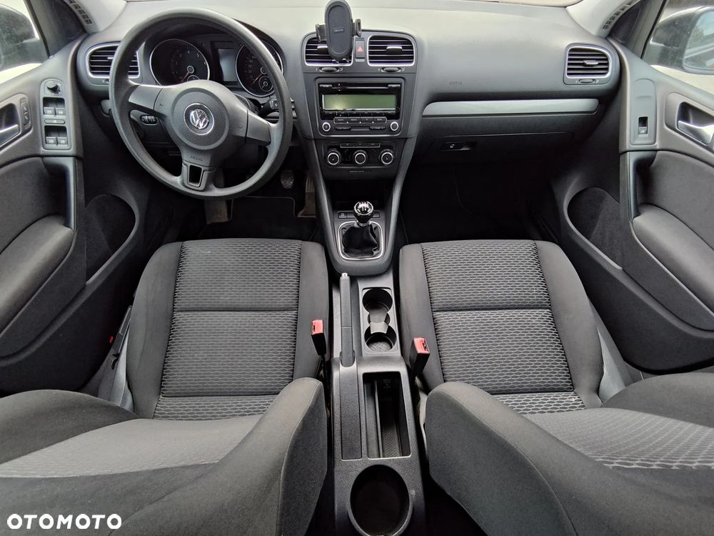 Volkswagen Golf 1.6 Comfortline - 10