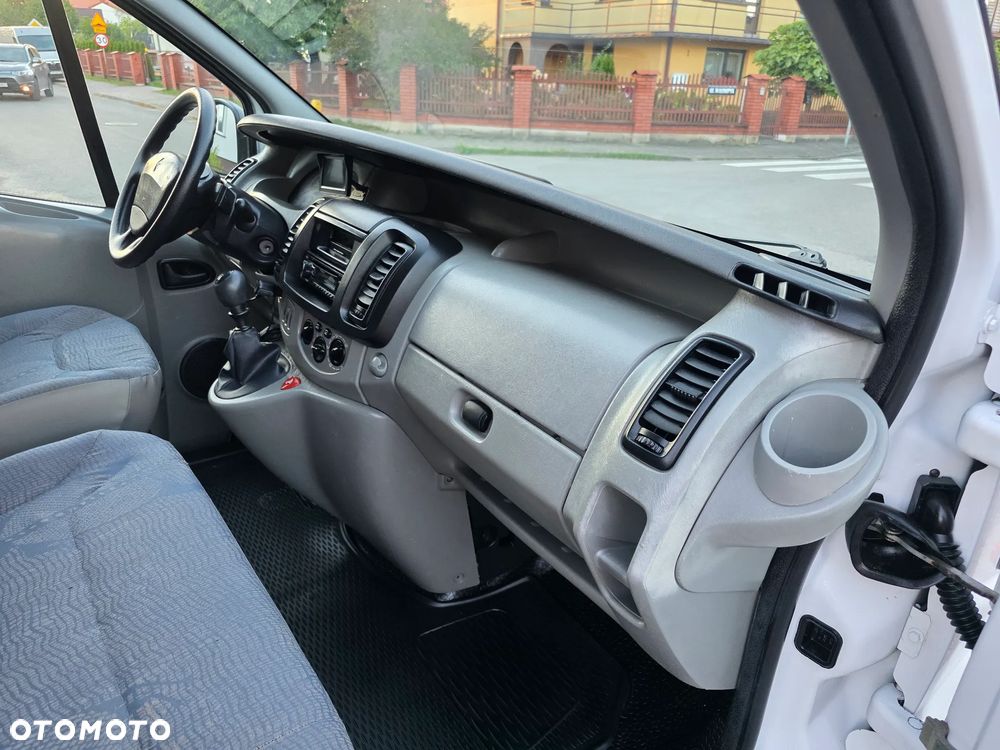 Renault Trafic - 18