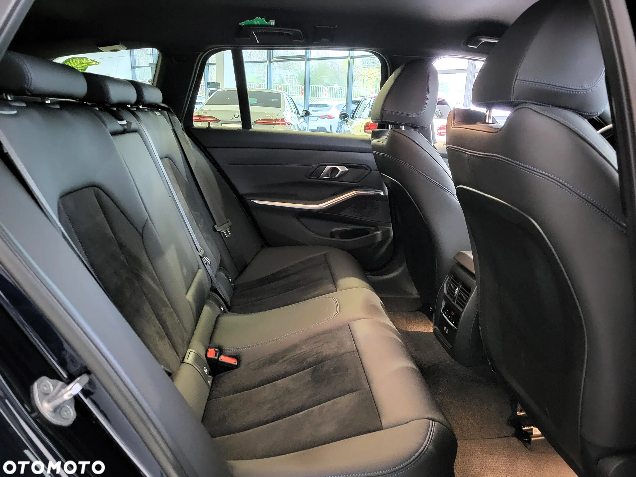 BMW Seria 3 320d xDrive M Sport sport - 12