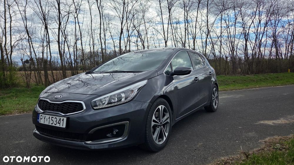 Kia Ceed 1.6 CRDi 136 DCT ISG Platinum Edition - 13