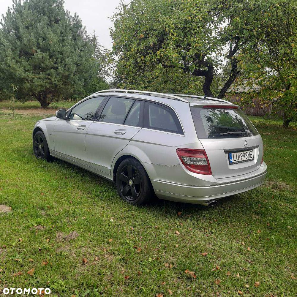 Mercedes-Benz C-Class 2008 photo 2