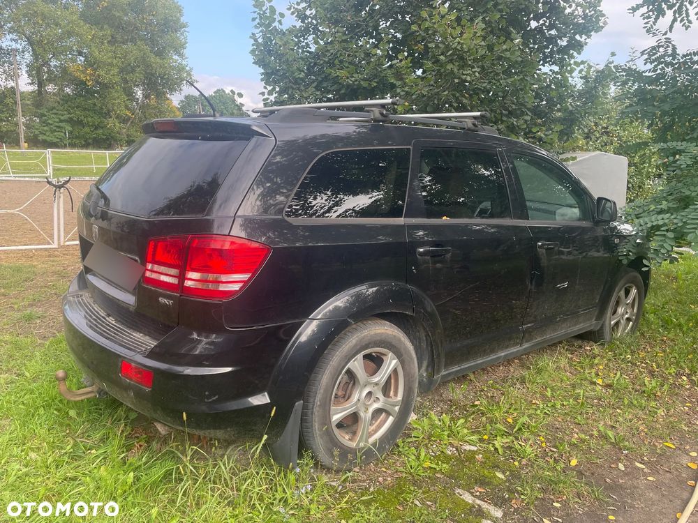 Dodge Journey - 8