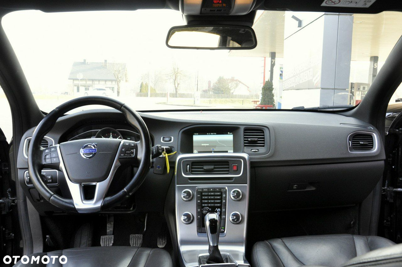 Volvo V60 D4 Drive-E Momentum - 5