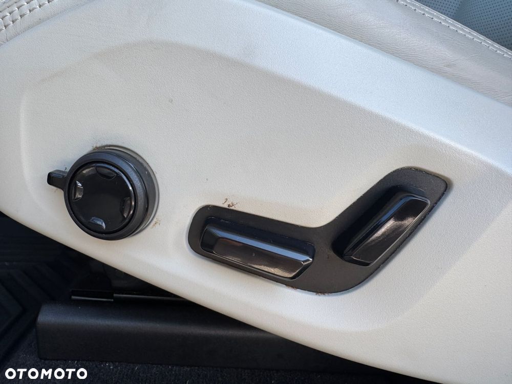 Volvo XC 60 B5 B Geartronic Inscription - 14