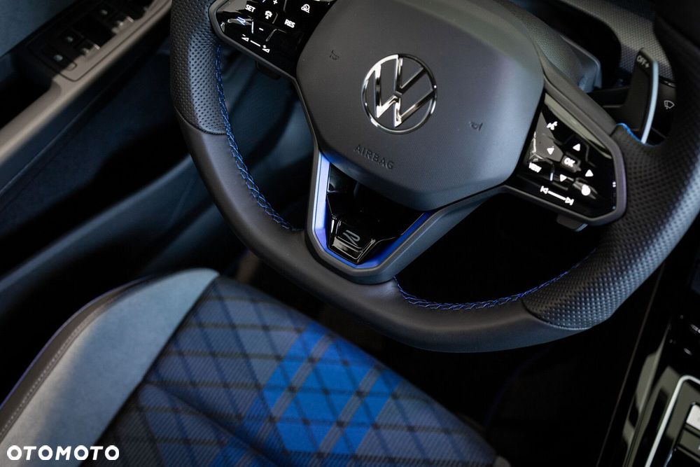 Volkswagen Golf Variant - 12