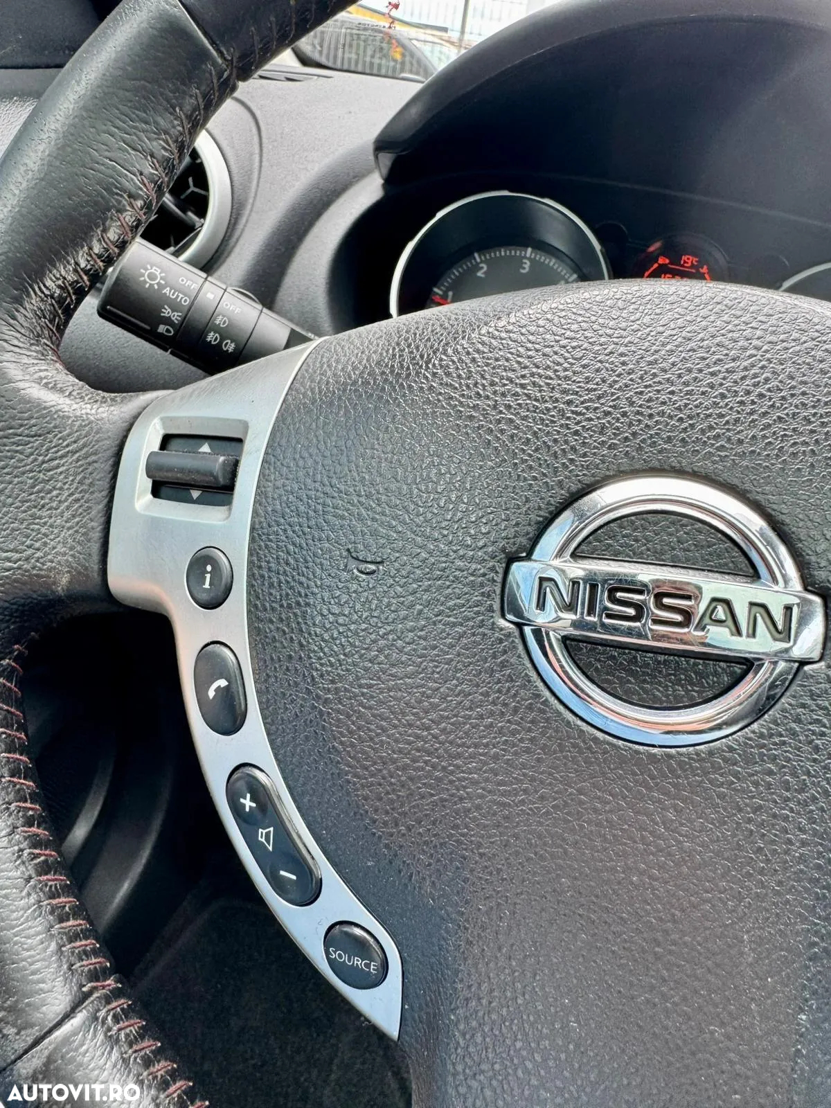 Nissan Qashqai 1.5 DCI TEKNA - 32