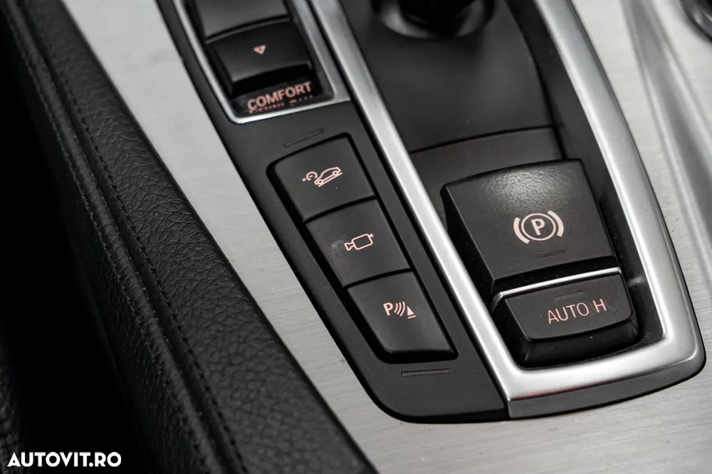 BMW Seria 5 520d xDrive Aut. Luxury Line - 30