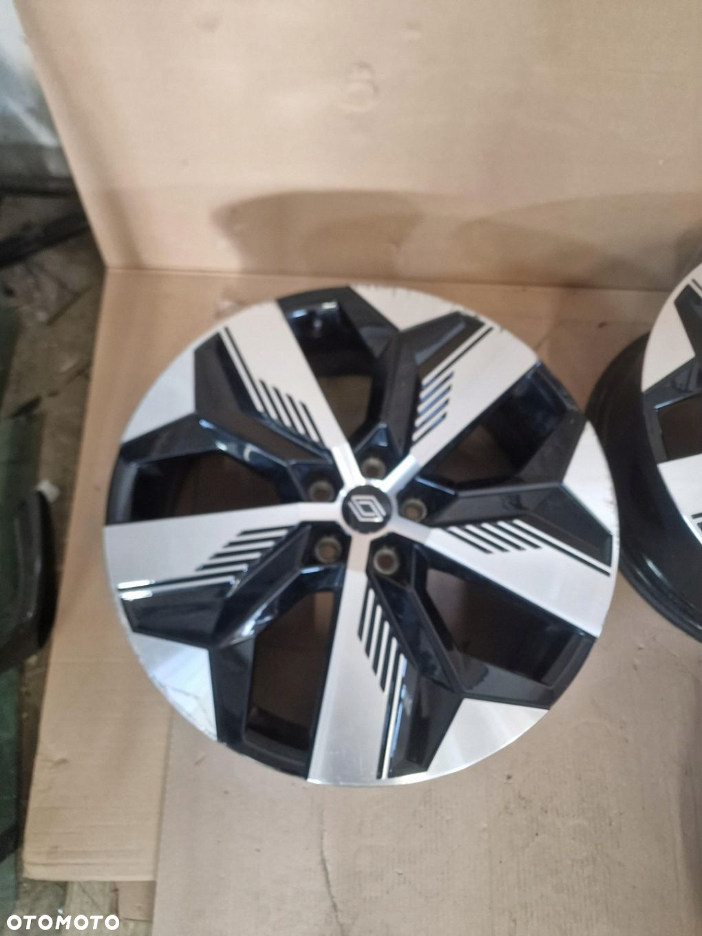 Felgi Aluminiowe 20 RENAULT MEGANE V E-TECH 403003990R Oryginał - 2