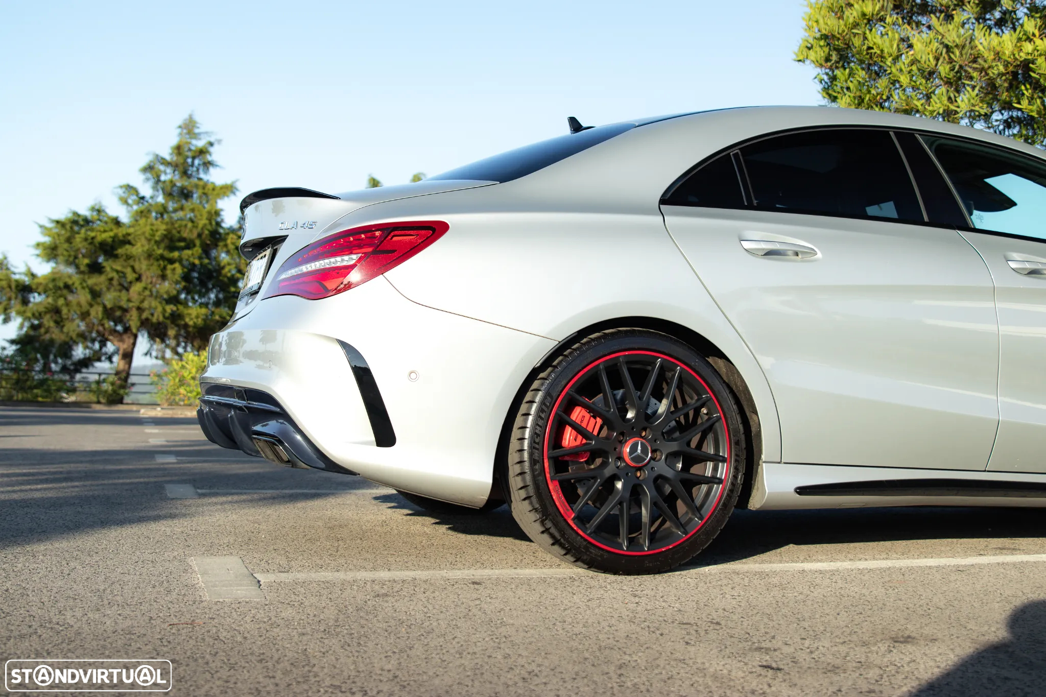 Mercedes-Benz CLA 45 AMG - 11