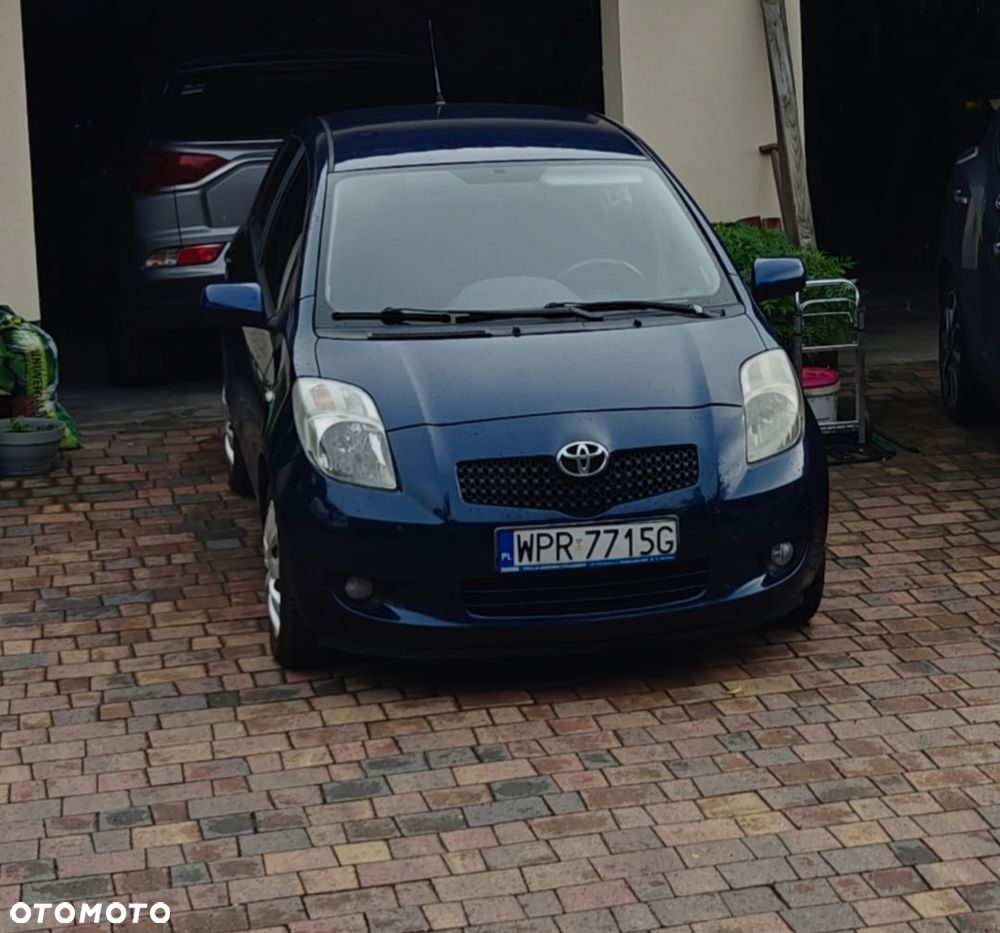 Toyota Yaris 1.3 Sol MM - 1