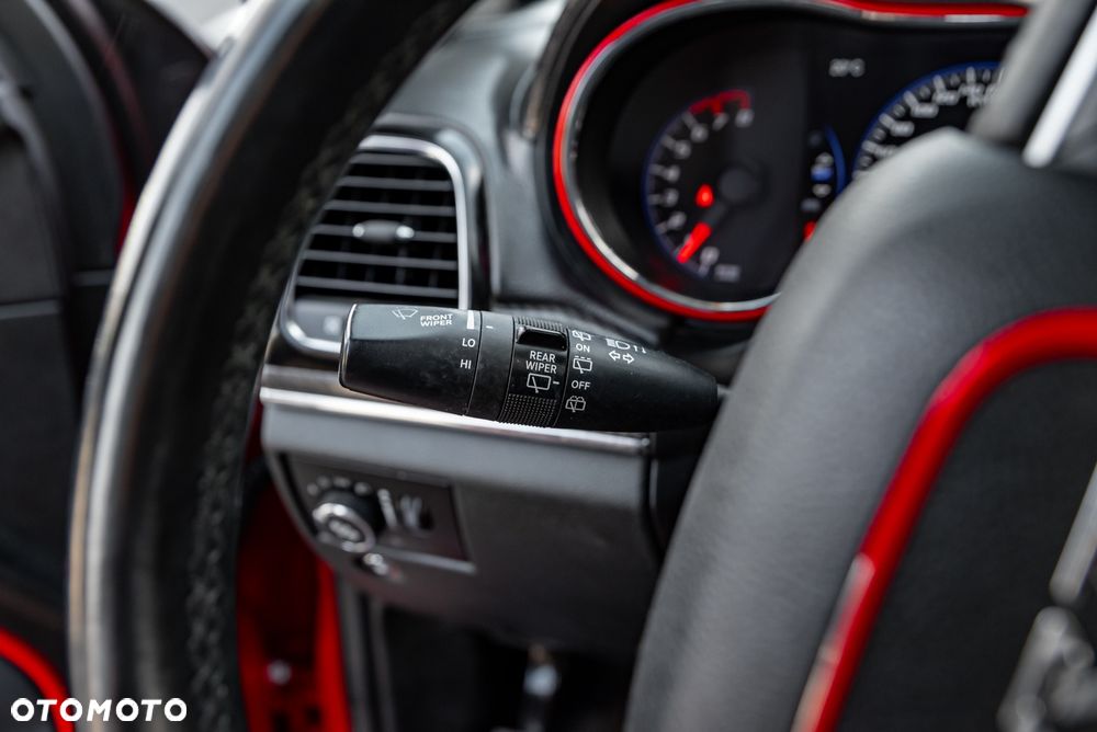 Jeep Grand Cherokee SRT8 - 34