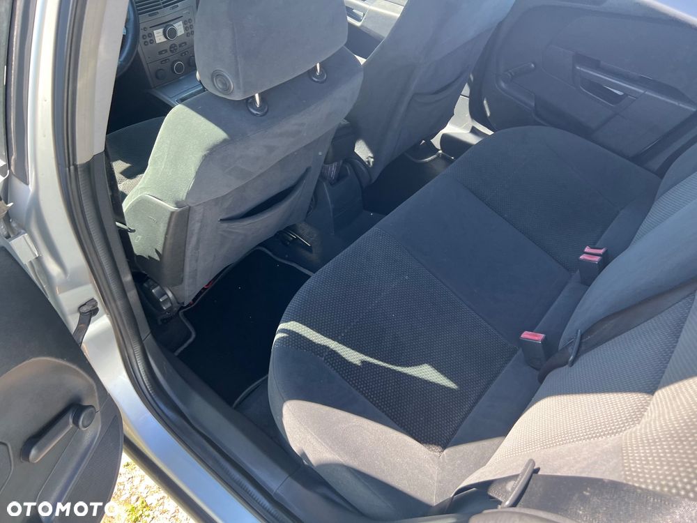 Opel Astra 1.7 CDTI Elegance - 9