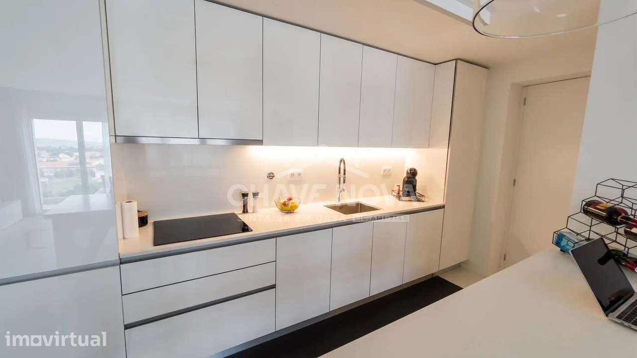 T3 Como Novo com 2 Lugares de Garagem | Madalena, Vila Nova de Gaia - Grande imagem: 2/27