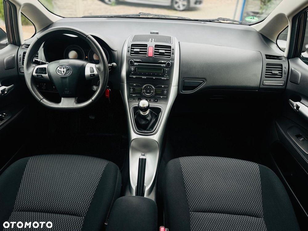 Toyota Auris - 6