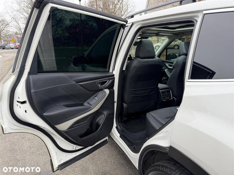 Subaru Forester 2.0 i Active Lineartronic - 17