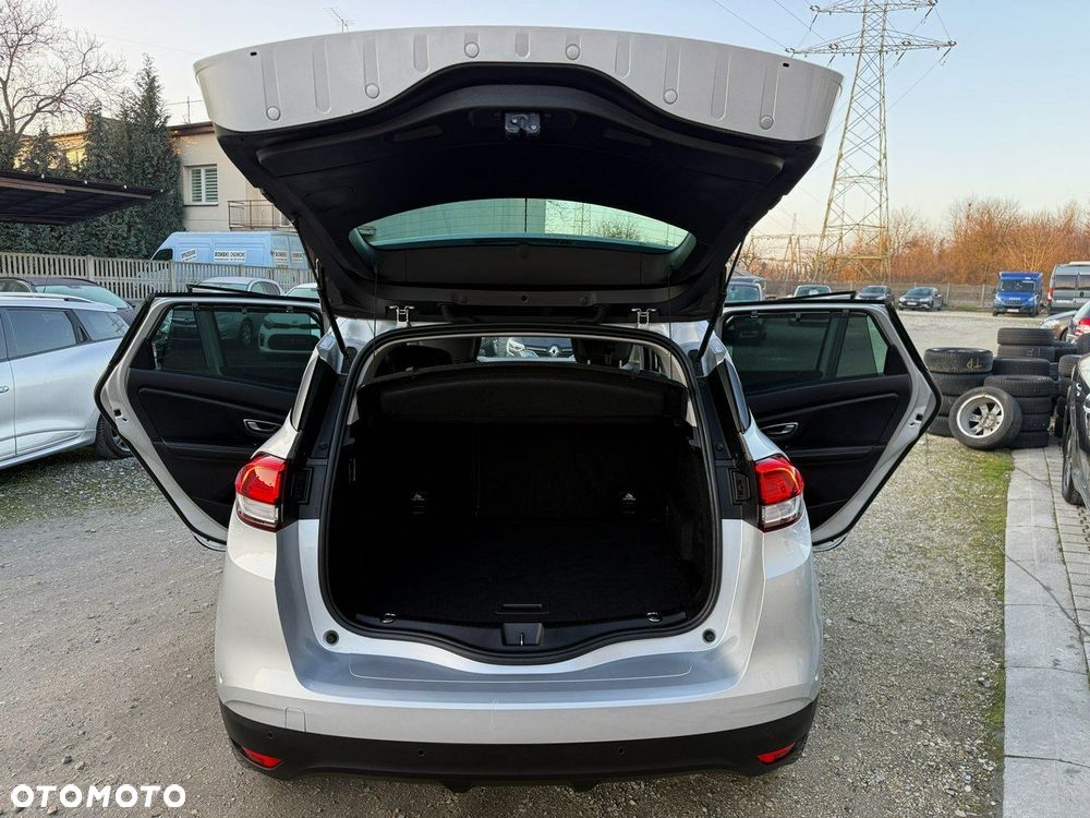 Renault Scenic Energy TCe 130 S&S Bose Edition - 8