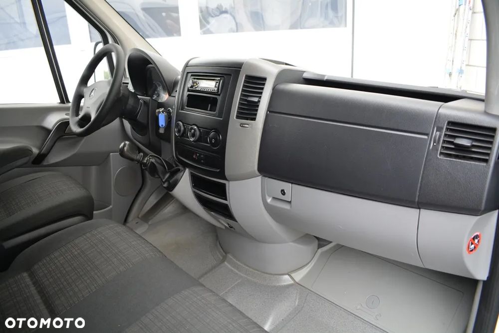Mercedes-Benz Sprinter 319 CDI 3.0V6 MAXI - 28