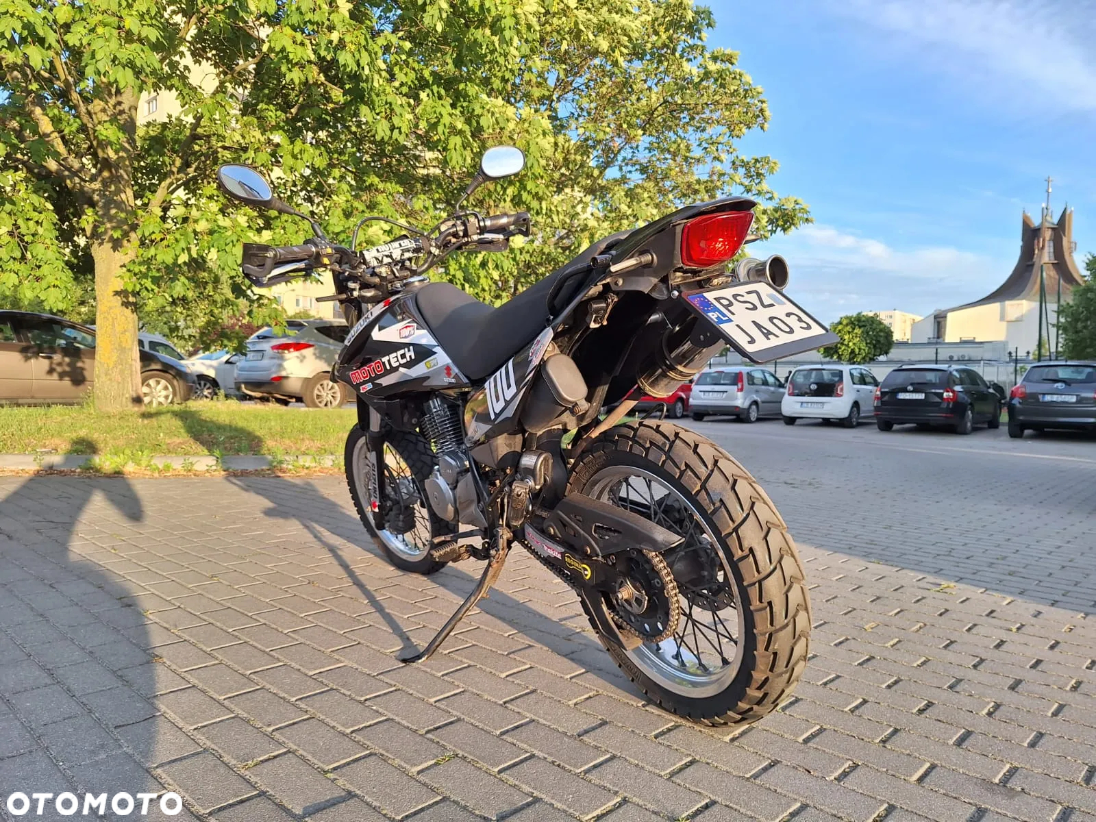 Suzuki DR