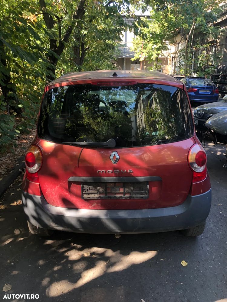 Stop stanga/Stop dreapta spate Renault Modus 2006