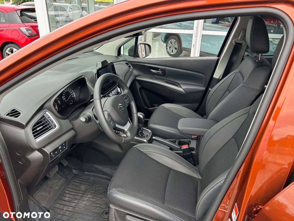 Suzuki SX4 S-Cross ver-1-5-dualjet-hybrid-elegance-sp-ags - 12