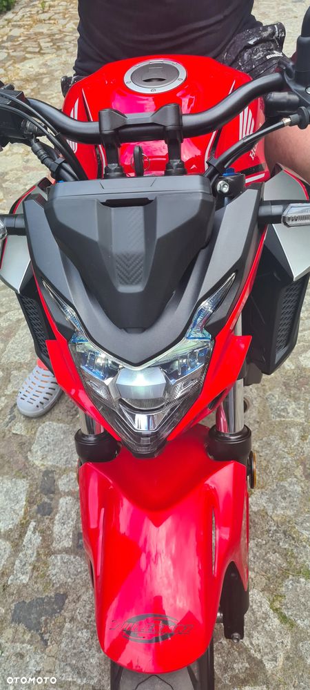 Honda CB - 16