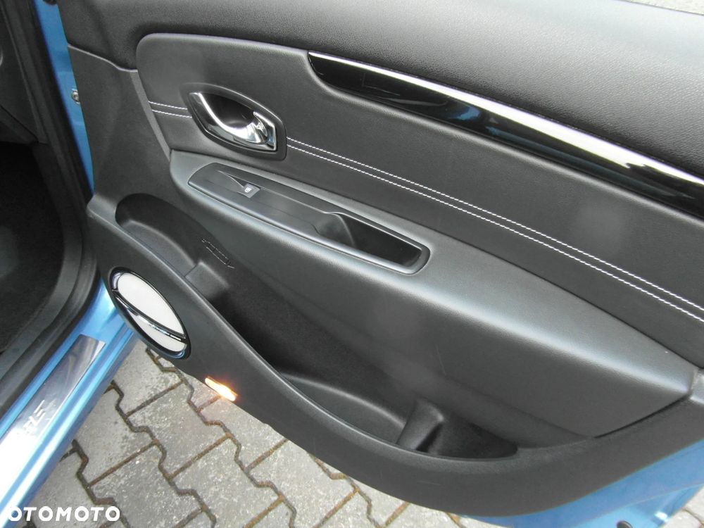 Renault Scenic ENERGY TCe 115 S&S Bose Edition - 28