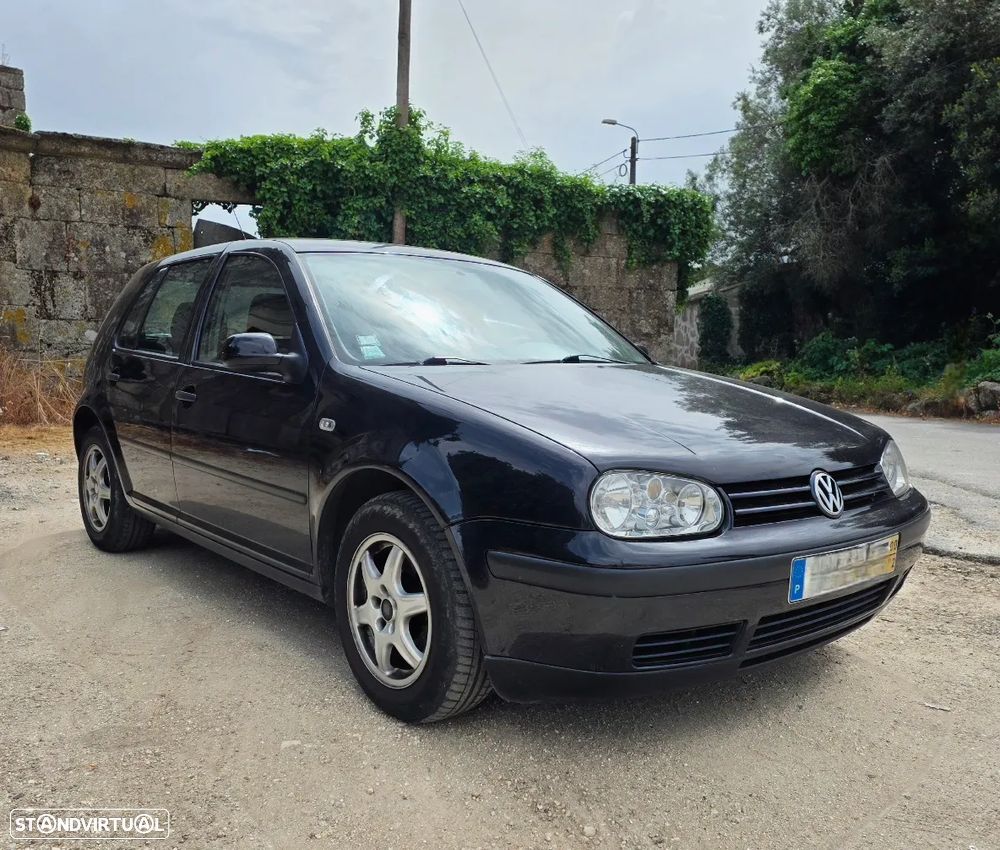 VW Golf - 1
