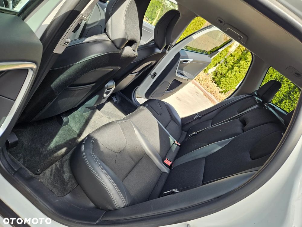 Volvo XC 60 D4 Momentum - 14