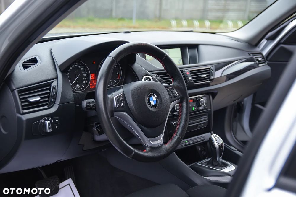 BMW X1 sDrive20d Sport Line - 28