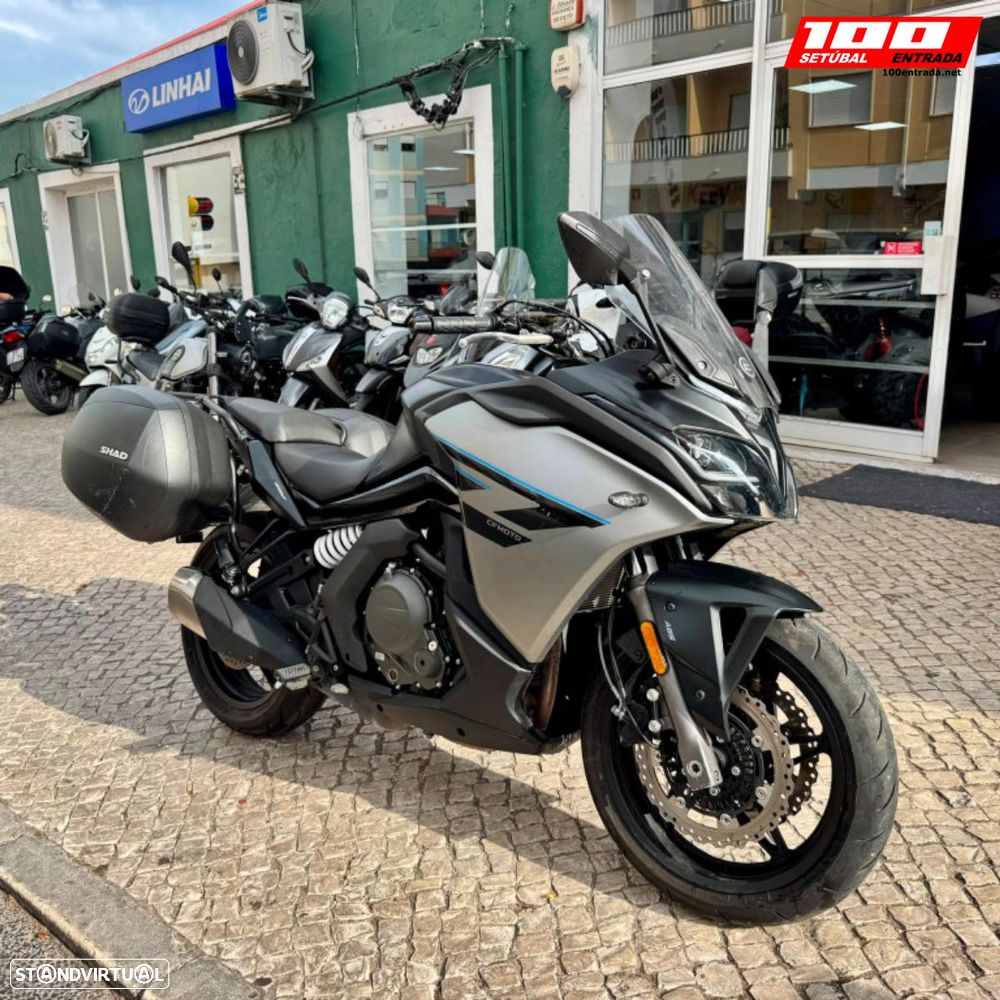 CF Moto 650GT 8F - 18