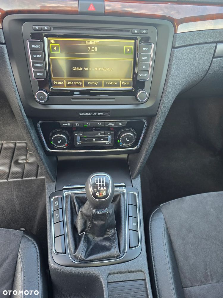 Skoda Superb 2.0 TDI 4x4 Exclusive - 27