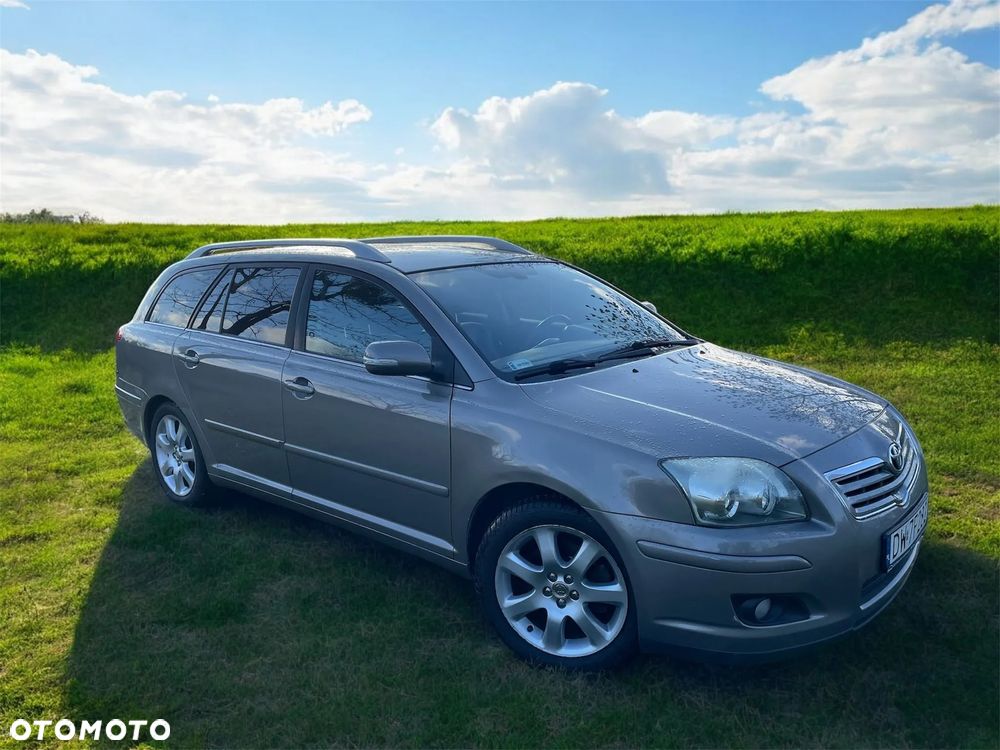 Toyota Avensis - 3