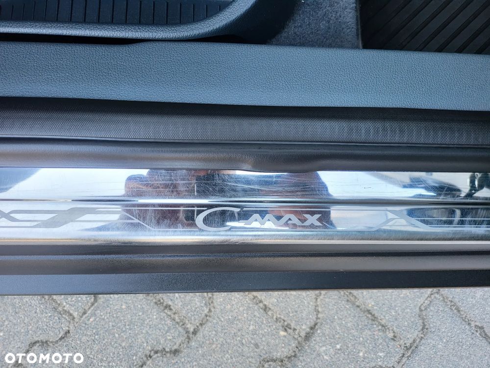 Ford Grand C-MAX 2.0 TDCi Titanium - 21