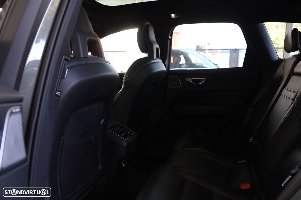 Volvo XC 60 2.0 D5 Inscription AWD - 14