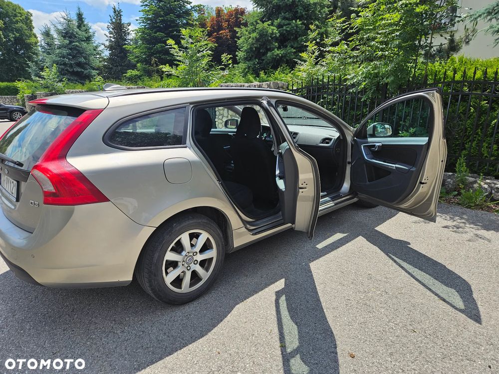 Volvo V60 D3 Kinetic - 3
